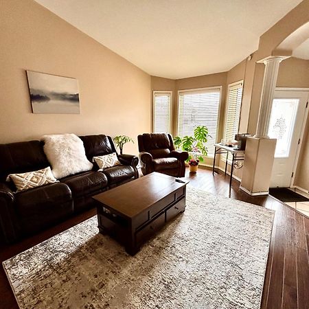Saskatoon Lashyn Cove Homestay Екстериор снимка
