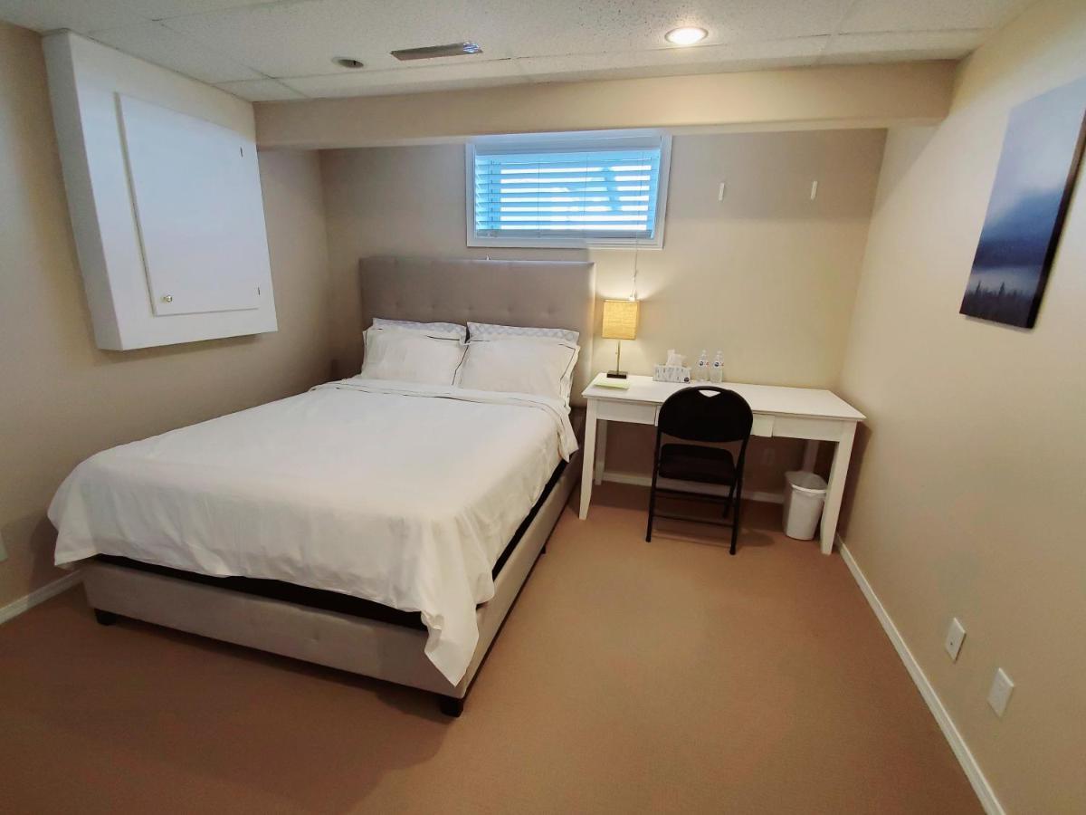 Saskatoon Lashyn Cove Homestay Екстериор снимка