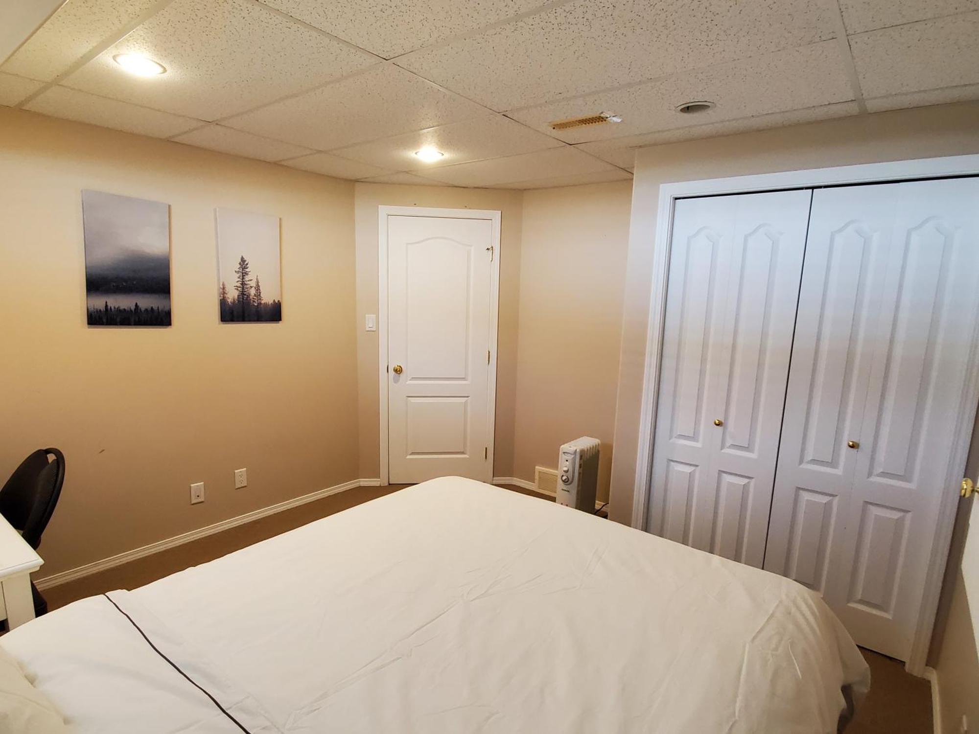Saskatoon Lashyn Cove Homestay Екстериор снимка