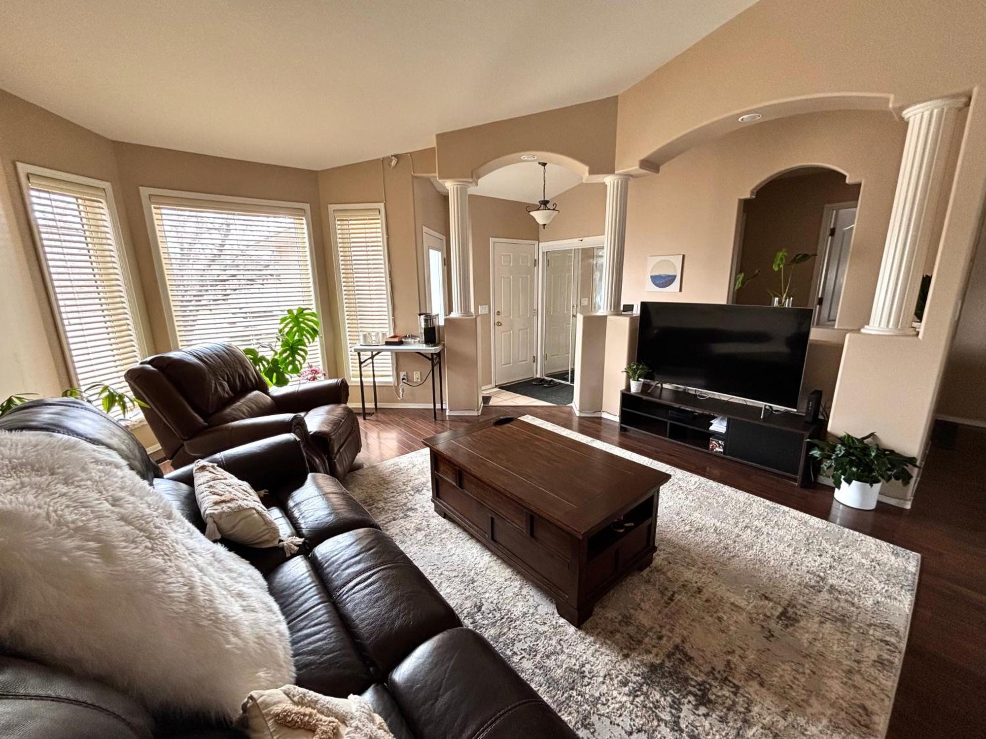 Saskatoon Lashyn Cove Homestay Екстериор снимка